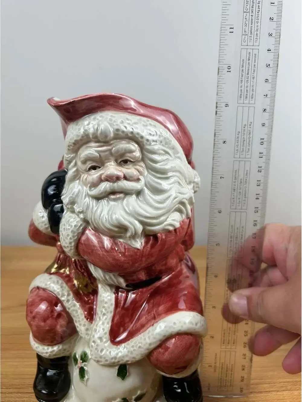 Fitz & Floyd Old World Santa Claus 2 QT Pottery Pitcher 1988 Holly Bag